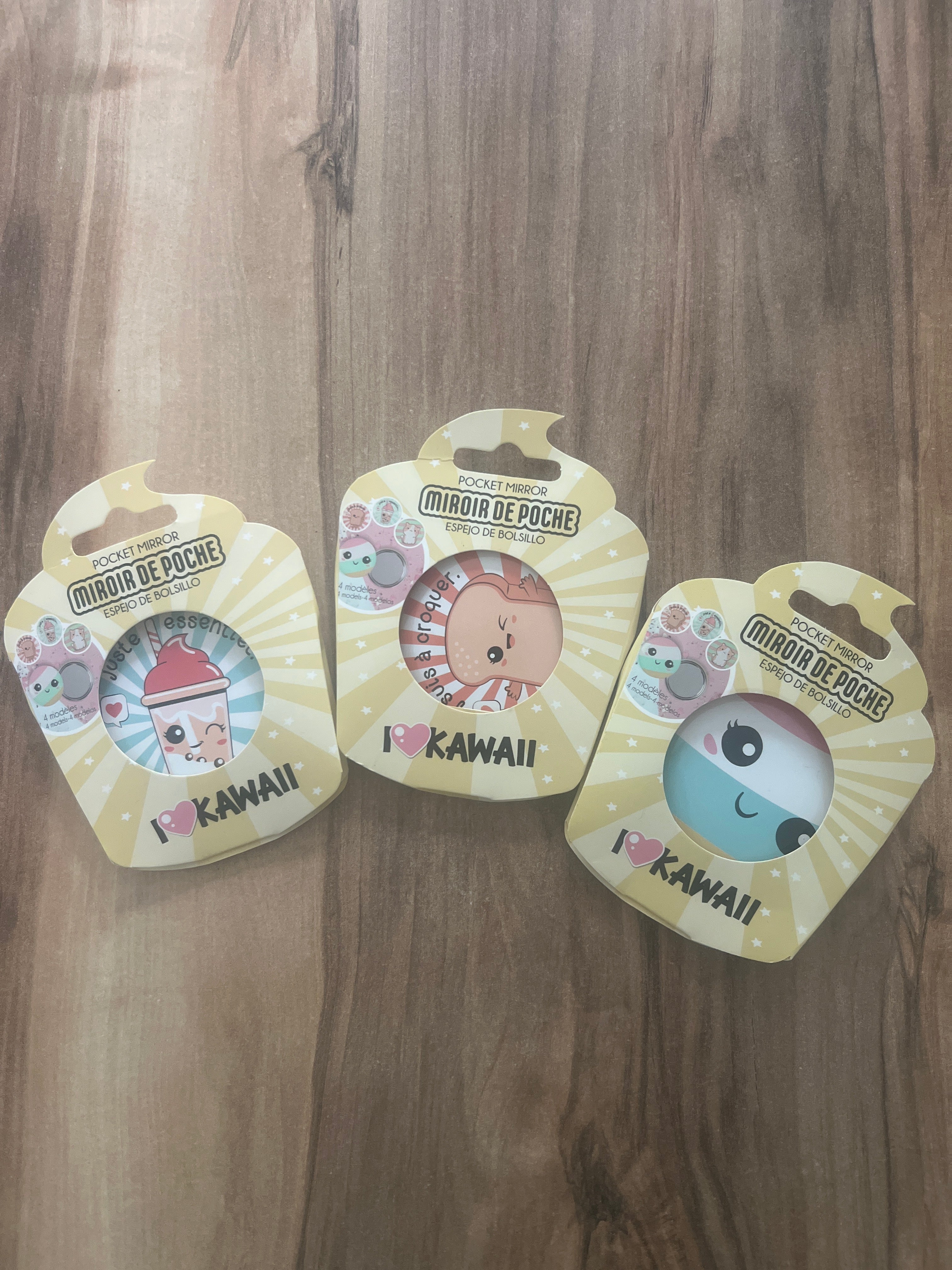 MIROIR DE POCHE KAWAII